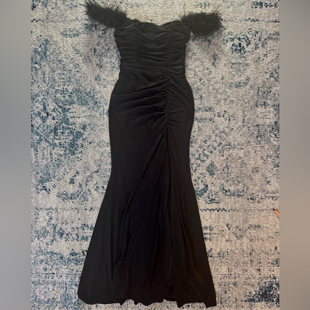 Elegant Black Off-Shoulder Formal Dress